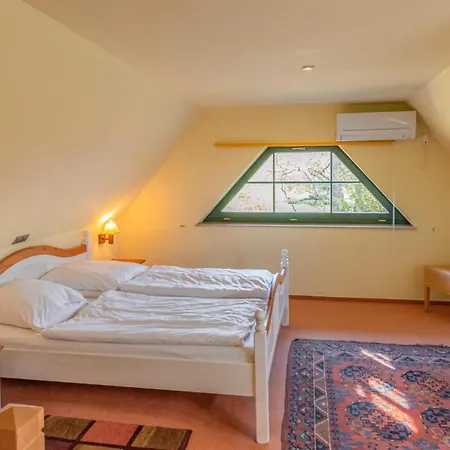 2 Bedroom Gorgeous In Ot Eggerstorf * Zierow