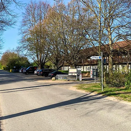 Lovely In Ot Eggerstorf * 지로우