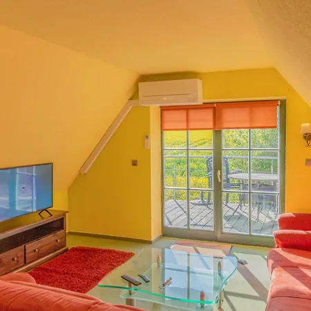 Lovely In Ot Eggerstorf 펜션 지로우