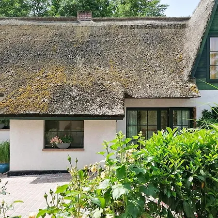 2 Bedroom Gorgeous In Ot Eggerstorf * Zierow